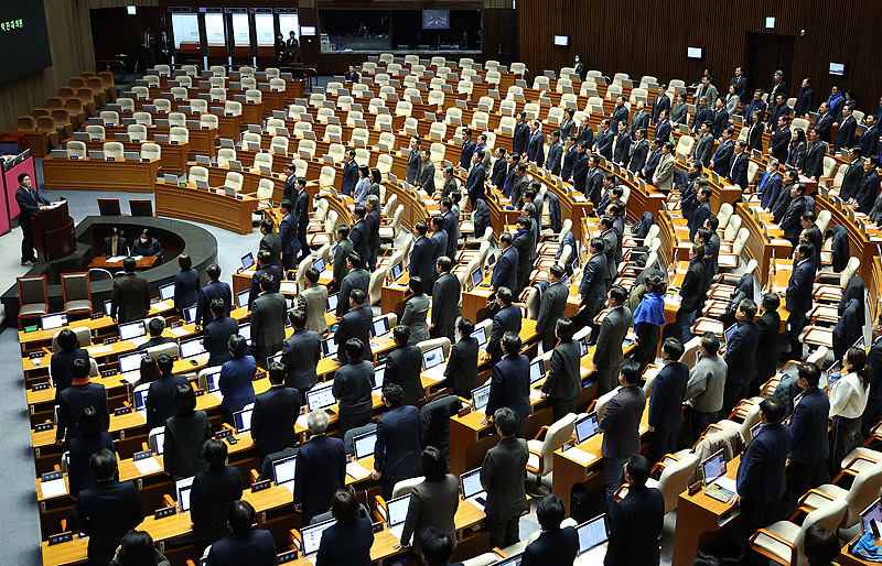 韩国国会通过尹锡悦内乱特检法，政治风波深度解析