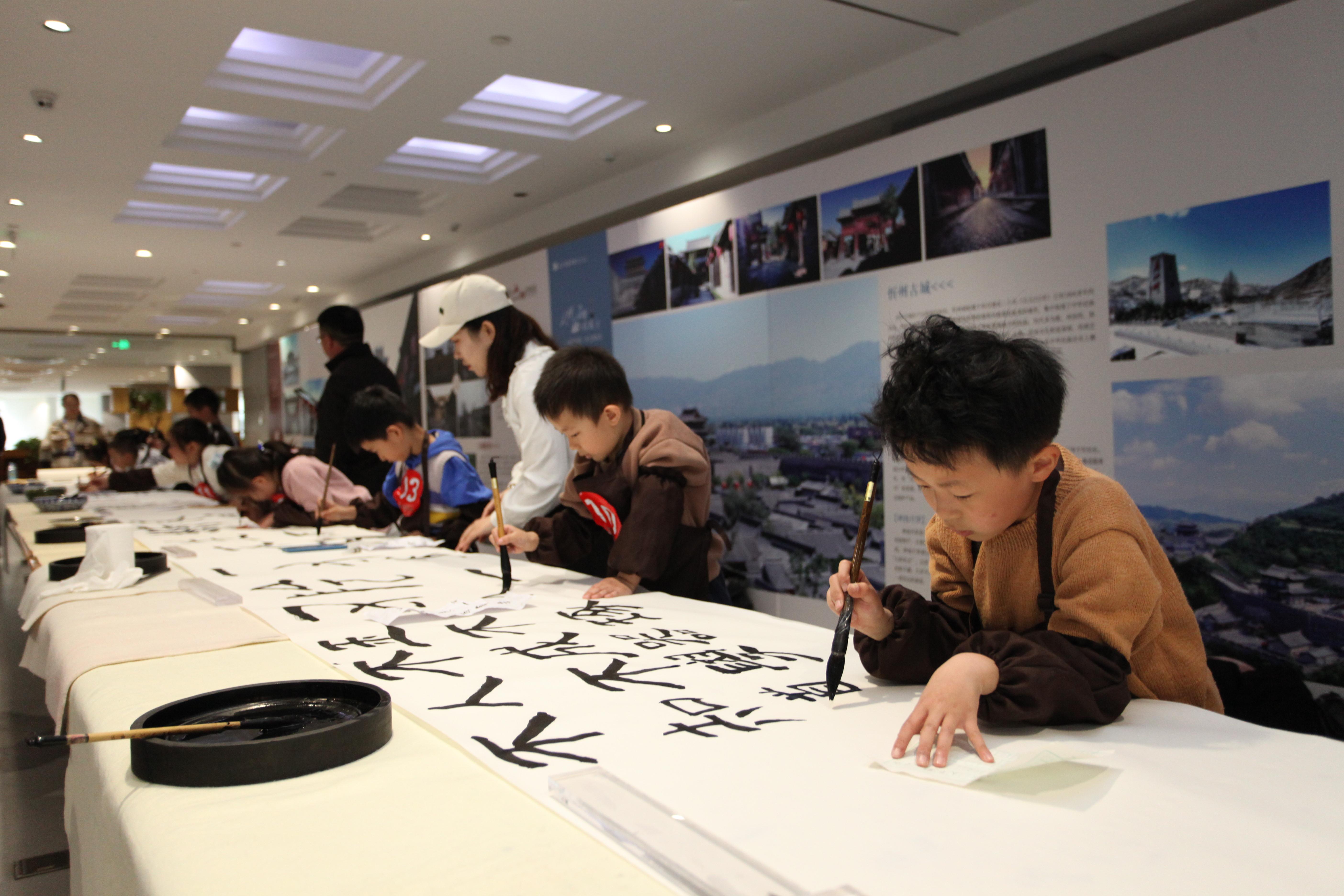 书香社会与文化繁荣，多地全民读书活动推动图书馆人气上升